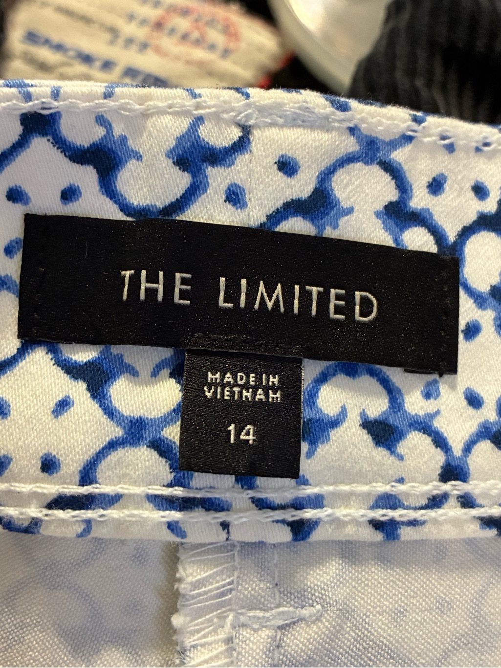 The Limited Blue & White Geometric High-Waist Shorts — image 6 of 7